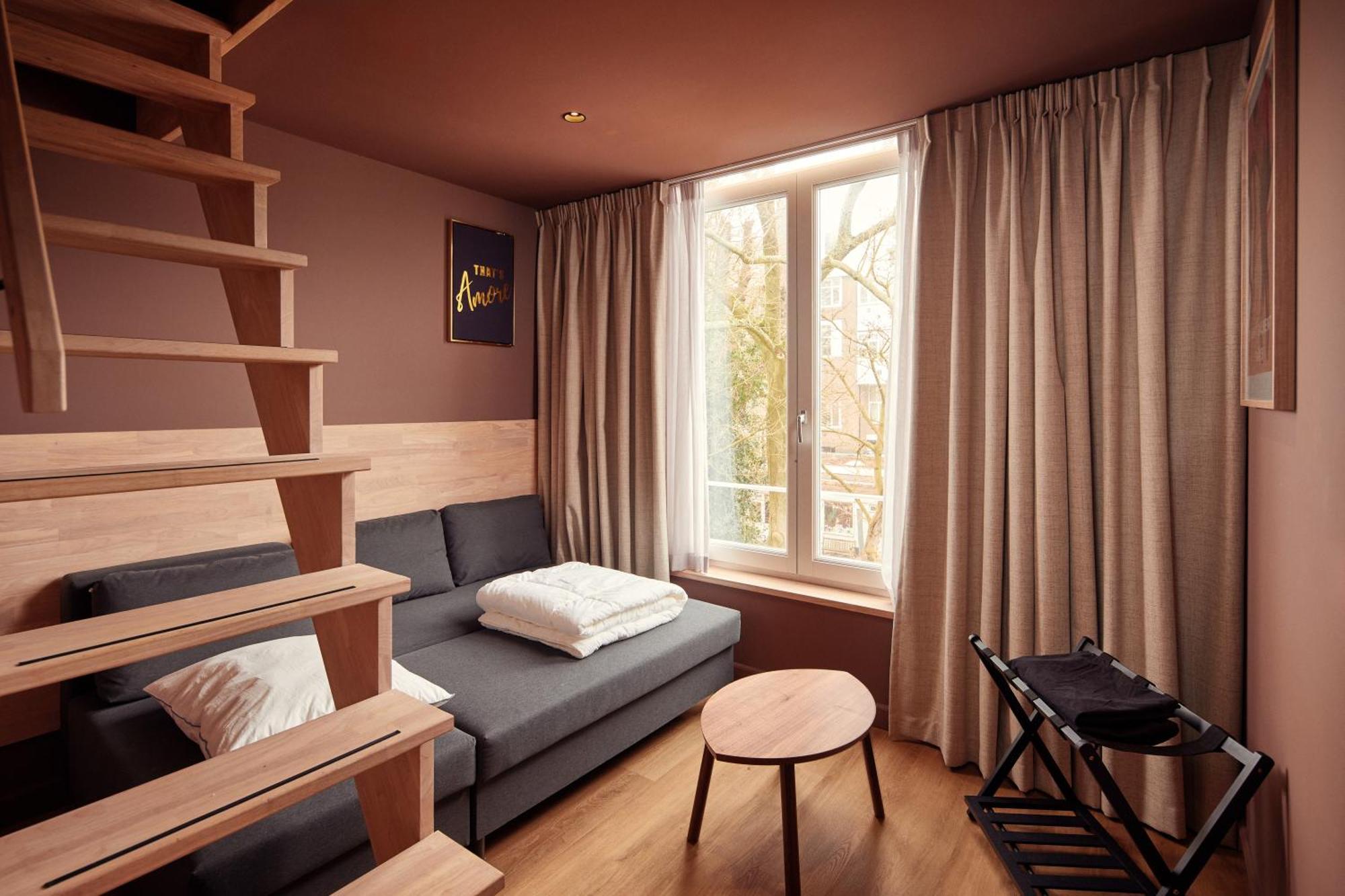 The Elephant Hostel Amsterdam Exterior photo