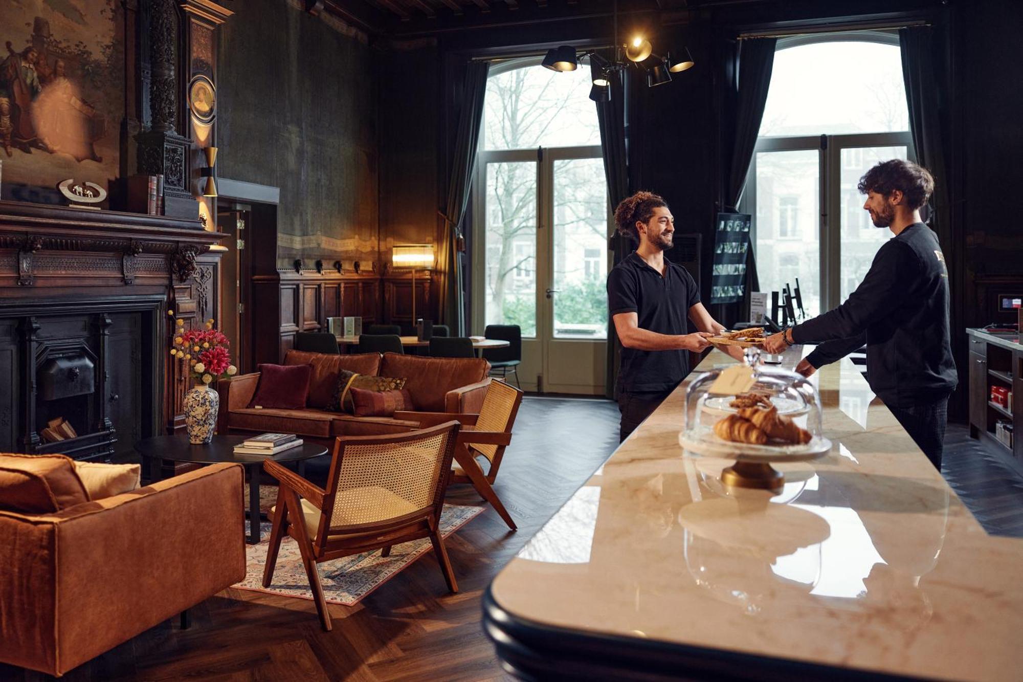 The Elephant Hostel Amsterdam Exterior photo