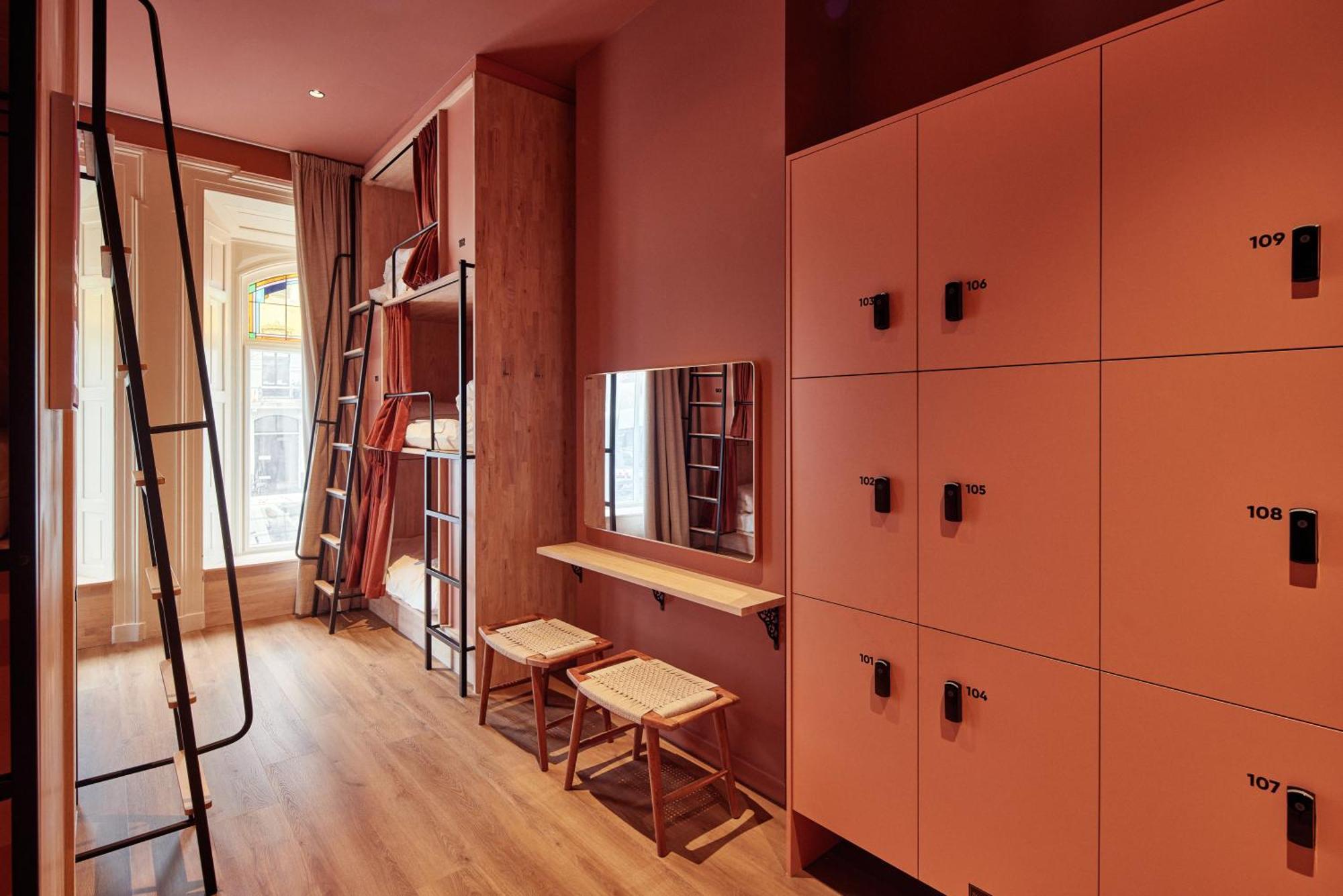 The Elephant Hostel Amsterdam Exterior photo